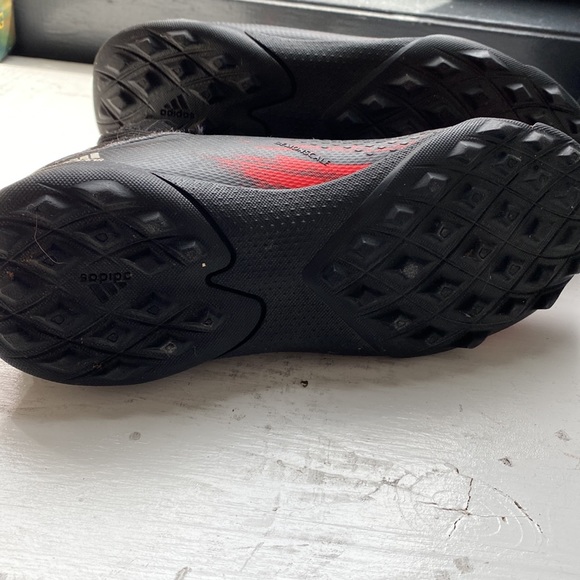 Soccer Cleats - Adidas Predator - kids size 13.5 - Picture 4 of 4